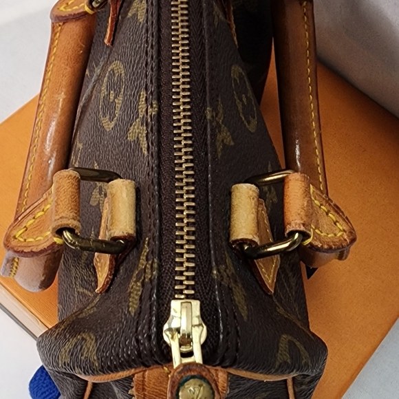 LV Monogram Vintage Nano with Strap - Picture 6 of 14